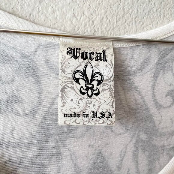 Vocal y2k 2000s Made in USA vintage white and black rhinestone bling top Medium - Picture 4 of 5